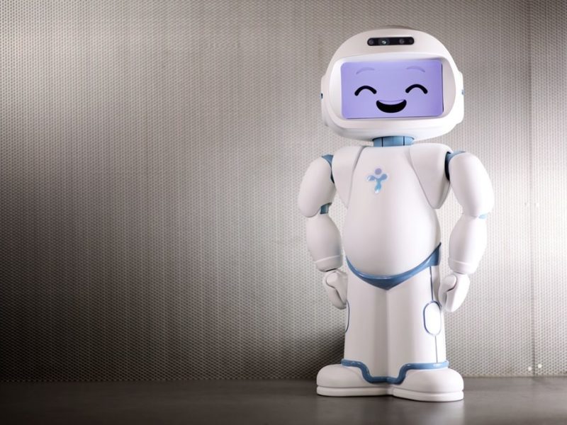 QTrobot-humanoid-social-robot-resized-1024x683